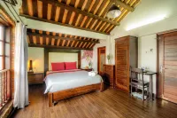 Calm House Hotel Hoi An 1