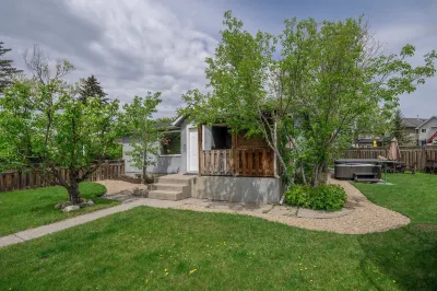 HttbプレイグラBBQファイヤープト付きファミリーハウス テイラー教育学習研究所周辺のホテル