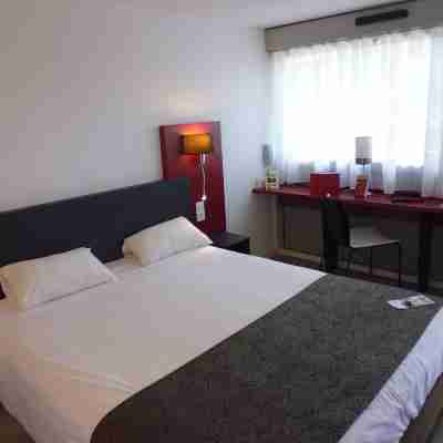 Brit Hotel Mayenne Rooms