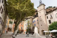La Falaise Hotel