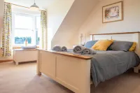 Wynford Holiday Cottages - 5-Star