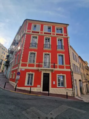 Apartments in the Heart of Cannes Hotels in Palais des Festivals - Old Port