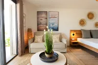Residence Alamanda - Homestays