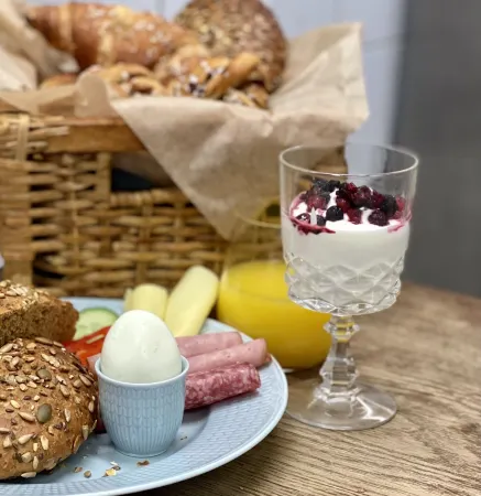 Kinna Bed & Breakfast Отели в г. Марк