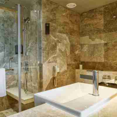 Gateway Ahmedabad Sindhu Bhavan Rooms