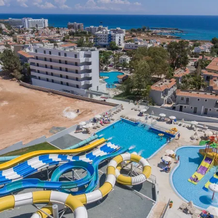 Narcissos Waterpark Resort