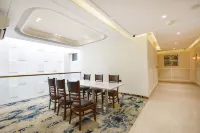 FabHotel Prime Siya Residency - Nr Karkardooma Metro Station Anand Vihar 주변 호텔