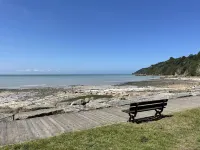 Jolie Maison 3 Pièces en Front de mer Dans la Baie du Mont Saint Michel Hotel a Saint-Jean-le-Thomas