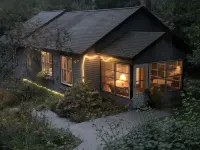 Secluded Northwoods getaway on beautiful Lake Nokomis Hotels in Nokomis