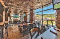 Multiple Pools and Full-Service Spa - Luxurious Retreat Hotels in Summit County