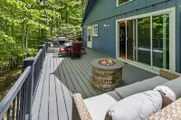 Mountain Retreat with Hot Tub and Game Room - Charming Cottage Escape