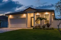Heated Pool, Outdoor Kitchen and Game Room - Exquisite Luxury Retreat Hotels in North Naples