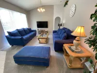 Stunning Pool Home - Heatable Pool, Pool Table, Wifi, Patio