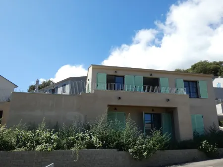 Villa NEPITA, swimming pool, sea view for 8 people, 4 bedrooms, ERBALUNGA, 20222