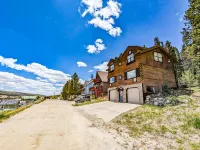 Gorgeous Valley Views and Modern Comforts - Stunning Mountain Retreat