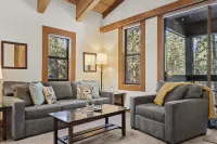 Charming Mountain Haven with Fireplace and Scenic Patio - Cozy Retreat