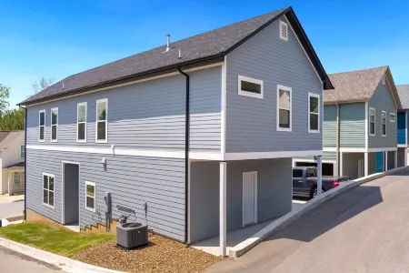 Spacious Living with Game Console and Grill - Gorgeous Modern Haven