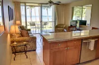 Second Floor Oceanview with Gorgeous Sunsets Hotels in Maalaea