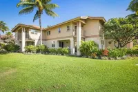 Stunning Golf Course Views and Spa-Like Amenities - Luxurious Oasis