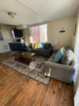 Cozy Retreat - Urban Oasis, Wifi, Private Entrance