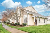 First Floor Master and Convenient Amenities - Charming Family Haven Hotels near American Eagle Store