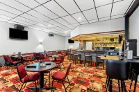 Quality Inn Fort Dodge - bar