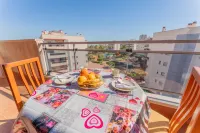Alicante atico sol y mar vista mar y piscina 阿利坎特附近的飯店