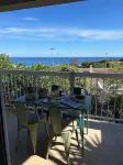 Air-Conditioned T1 Apartment for 2 People, Terrace with Sea View, Garden & Parking