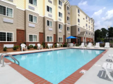 ไมโครเทล อินน์แอนด์สวีทส์ บายวินด์แฮม โคลัมบัส/ใกล้ฟอร์ตมัวร์ โรงแรมในโคลัมบัส