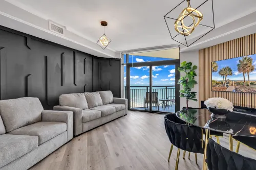 Beachfront Anderson Condos by Hosteeva - Bungalows