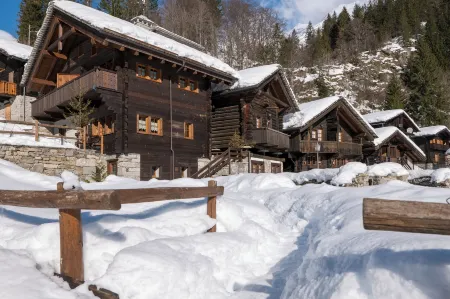 Incanto Walser Apartments Testa Отели в г. Locasca