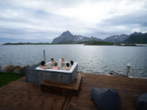 Skårungen - Hotel, Cabins and Camping Hotels in Vagan