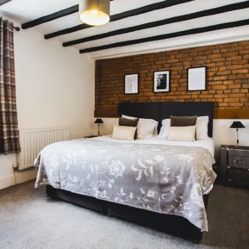 No.8 Accommodation Hotels near Chepstow Castle
