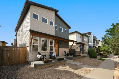Exquisite Home by Old Town - Steps from Poudre Trail