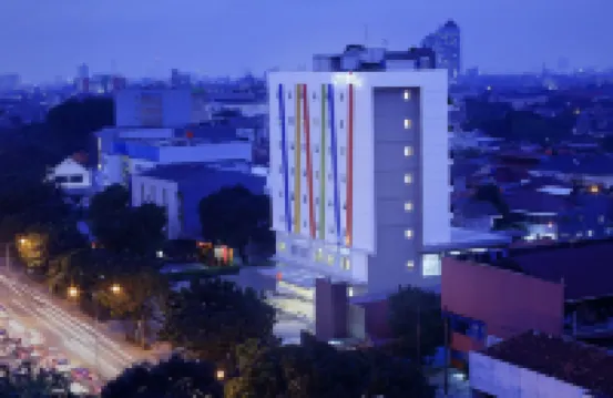 Amaris Hotel Tebet Hotels near Cawang