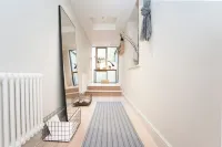 Stylish Wood Street Apartment - City Centre - Apartments