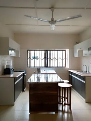 Kumasi Atonsu Dompoase Cozy Apartment - Cho phép mang theo thú cưng