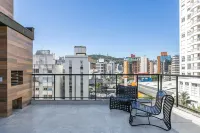 Xtay Soho Florianópolis - Fully Equipped Studio with Washing Machine and Fast Wi-Fi