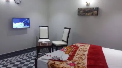 Comfort Inn Hotel Hotels near Ch Qasim Karyana Store