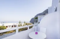 Blue Waves Suites & Apartments