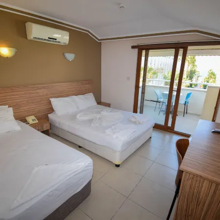 Astoria Life Hotel