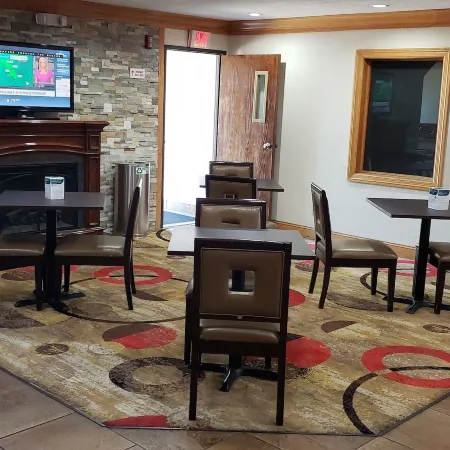 Econo Lodge Cedar Rapids South