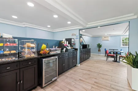 Knight's Inn Boston/Danvers