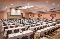 Hilton Cincinnati Netherland Plaza