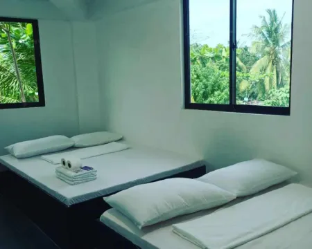 Ludy's Pension House Hotels in Carles