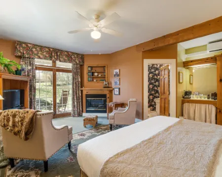 Highland Lake Inn & Resort - Flat Rock Hoteles en Flat Rock