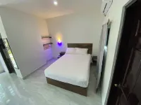 Joyce Garden Hotel Hotels in Burrell Boom