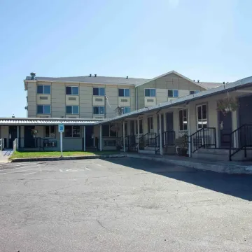 Golden Kent Motel