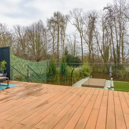 Paris Garden River residence