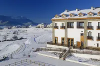 Hotel & Spa Real Badaguás Jaca فنادق في La Jacetania